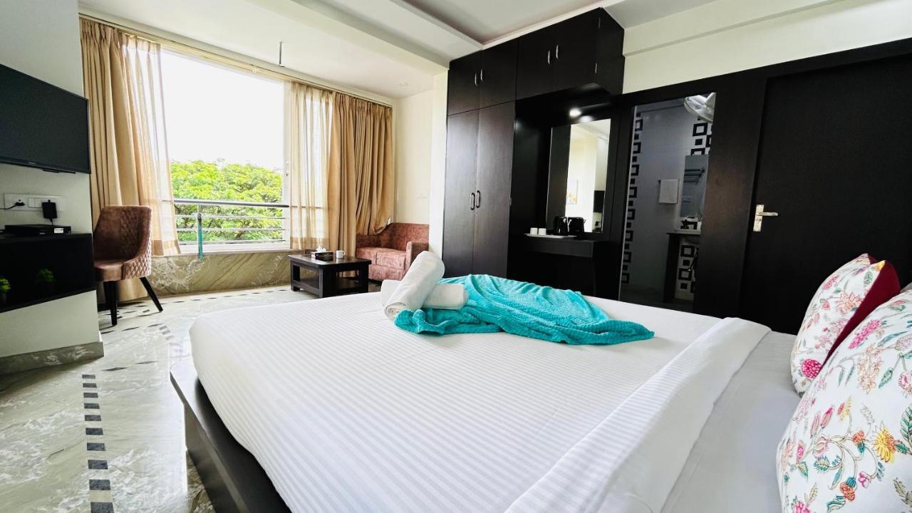 Bluo Lake View Newtown - Boutique Hotel Kolkata Exterior photo