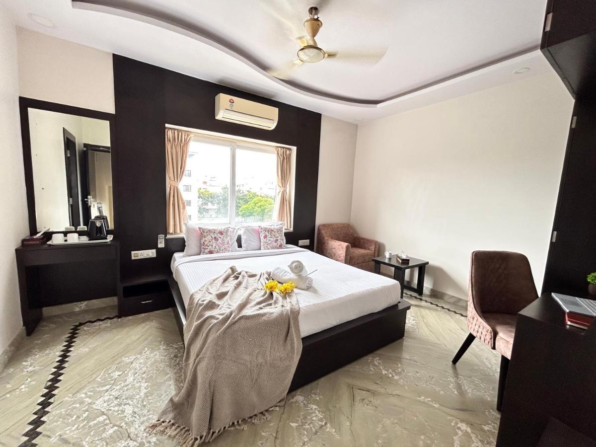 Bluo Lake View Newtown - Boutique Hotel Kolkata Exterior photo